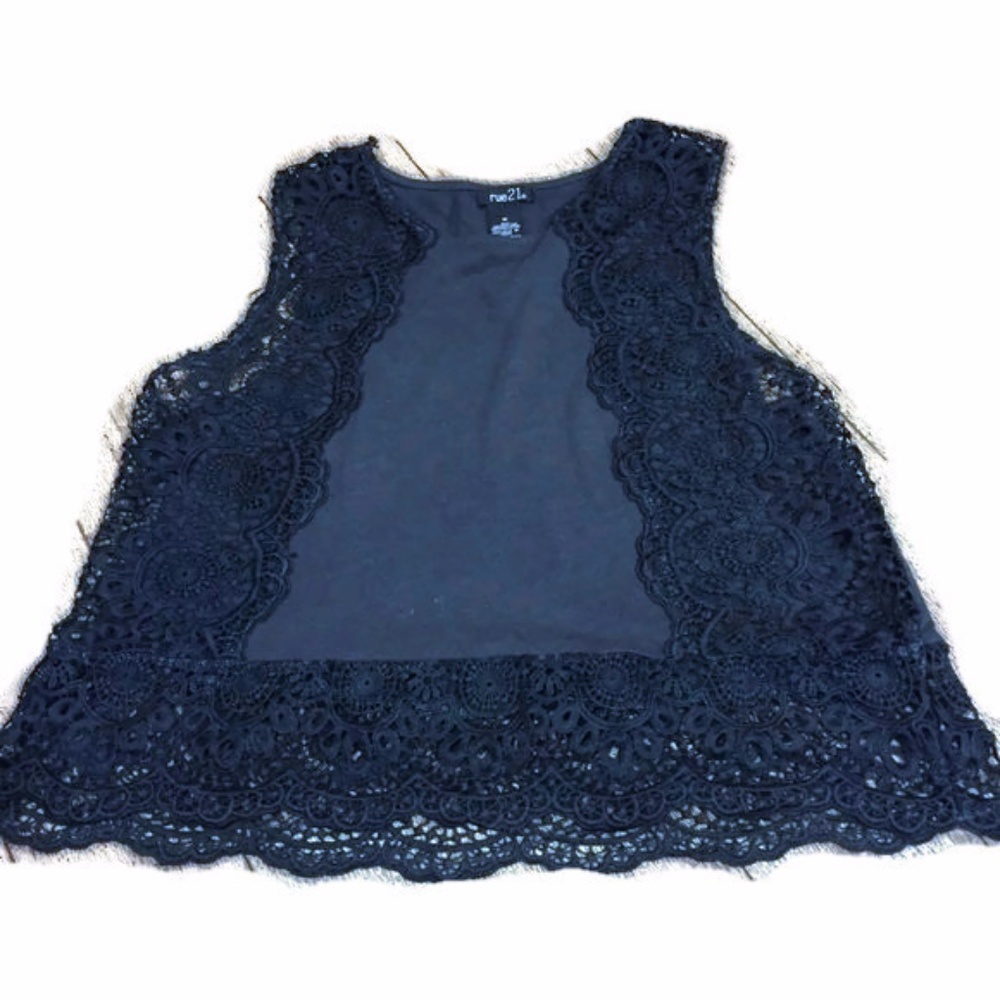 🎊🎊🎊 Rue 21 black lace crop top - Picture 1 of 5